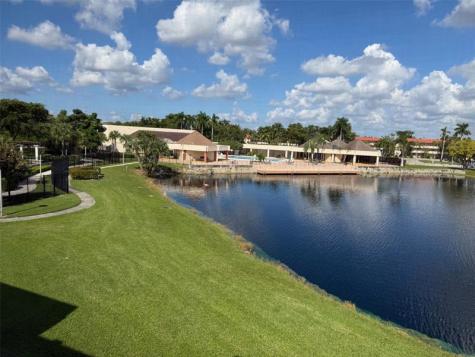 2950 W Sunrise Lakes Drive Fort Lauderdale FL 33322