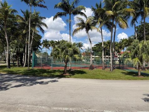 2950 W Sunrise Lakes Drive Fort Lauderdale FL 33322