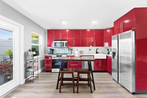 1200 NE 17th Court Fort Lauderdale FL 33305