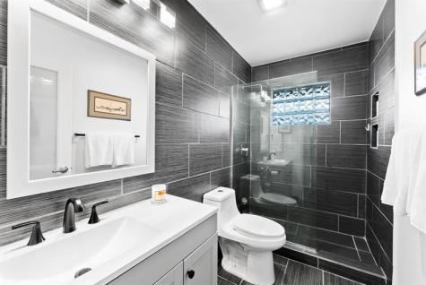 1200 NE 17th Court Fort Lauderdale FL 33305