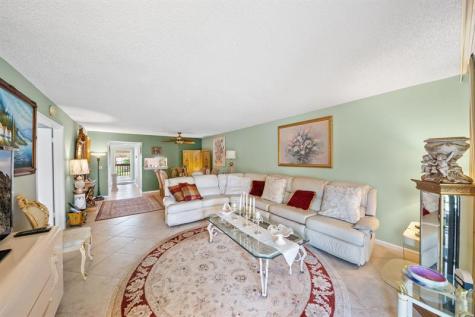 5306 Cedar Lake Drive Boynton Beach FL 33437