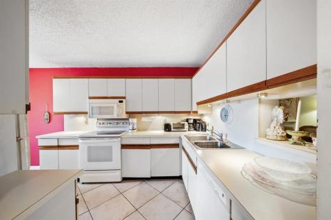 5306 Cedar Lake Drive Boynton Beach FL 33437