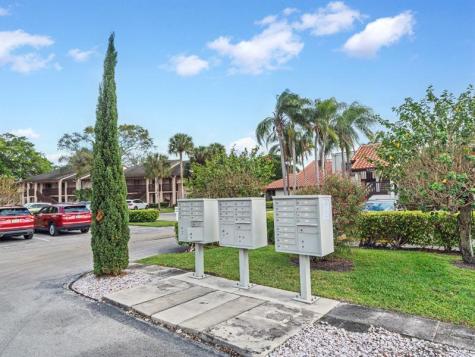 5306 Cedar Lake Drive Boynton Beach FL 33437