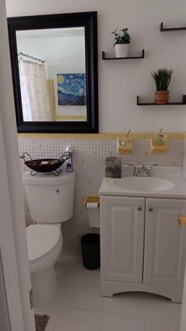 17090 NE 14th Avenue North Miami Beach FL 33162