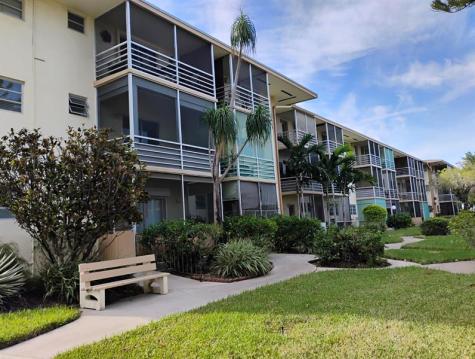 17090 NE 14th Avenue North Miami Beach FL 33162