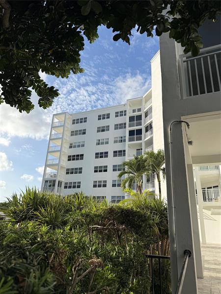 1000 Lowry Street Delray Beach FL 33483