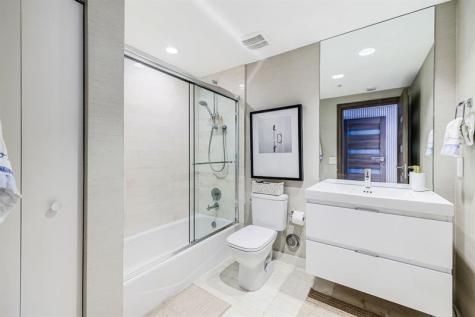17301 Biscayne Boulevard North Miami Beach FL 33160