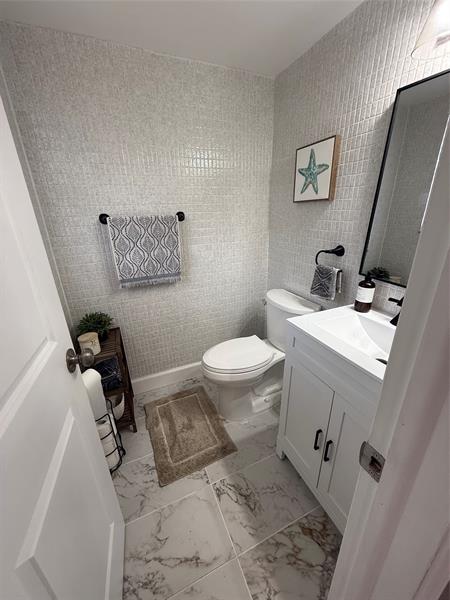 22 Abbey Lane Delray Beach FL 33446