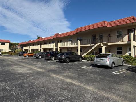 22 Abbey Lane Delray Beach FL 33446