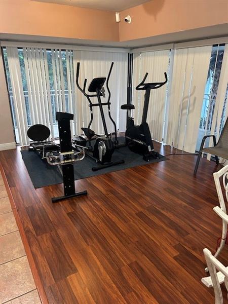 405 S Pine Island Road Plantation FL 33324