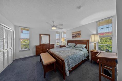 3150 NE 48th Court Lighthouse Point FL 33064