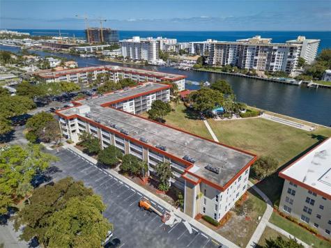 3150 NE 48th Court Lighthouse Point FL 33064