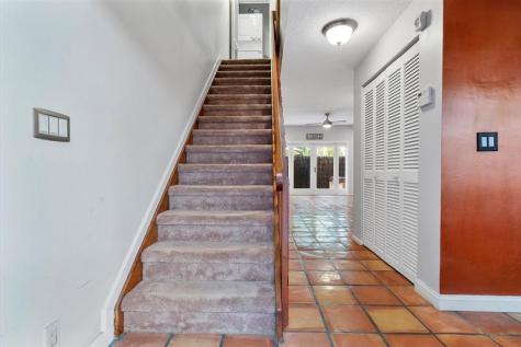 610 SE 14th Court Fort Lauderdale FL 33316