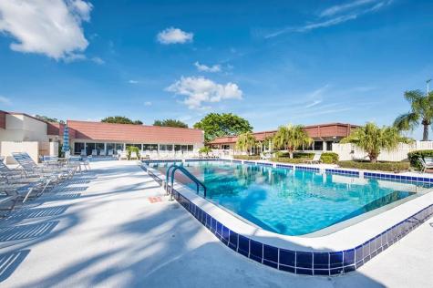 68 Royal Oak Court Vero Beach FL 32962