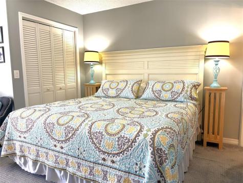 68 Royal Oak Court Vero Beach FL 32962