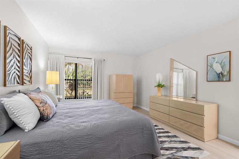 5087 Oak Hill Lane Delray Beach FL 33484