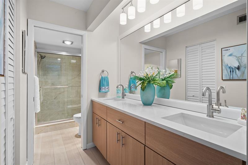 5087 Oak Hill Lane Delray Beach FL 33484