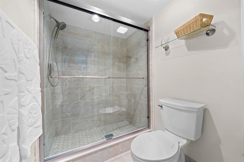 5087 Oak Hill Lane Delray Beach FL 33484