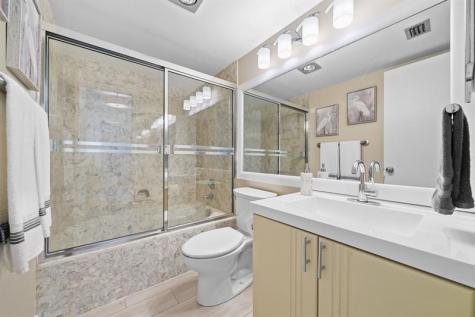5087 Oak Hill Lane Delray Beach FL 33484