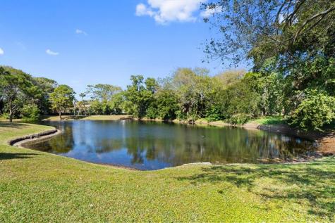 5087 Oak Hill Lane Delray Beach FL 33484