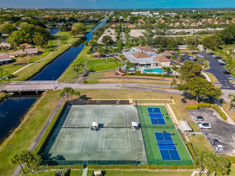 5087 Oak Hill Lane Delray Beach FL 33484