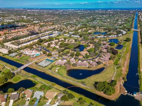 5087 Oak Hill Lane Delray Beach FL 33484