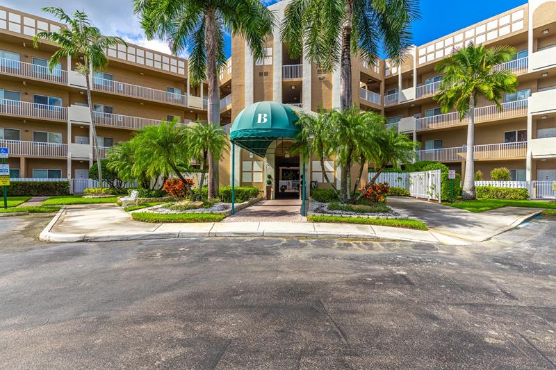 7623 Southampton Terrace Tamarac FL 33321
