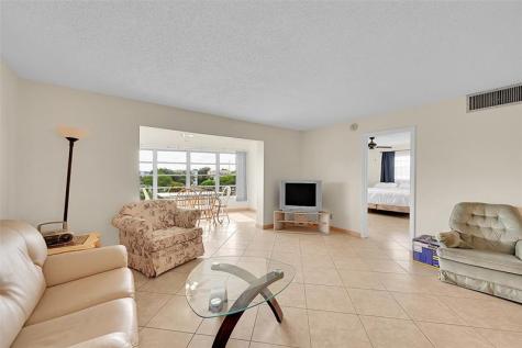 4000 NW 44th Avenue Lauderdale Lakes FL 33319