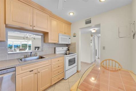 4000 NW 44th Avenue Lauderdale Lakes FL 33319