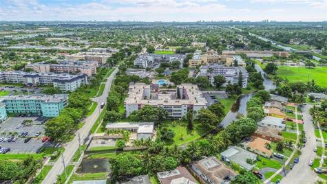 4000 NW 44th Avenue Lauderdale Lakes FL 33319