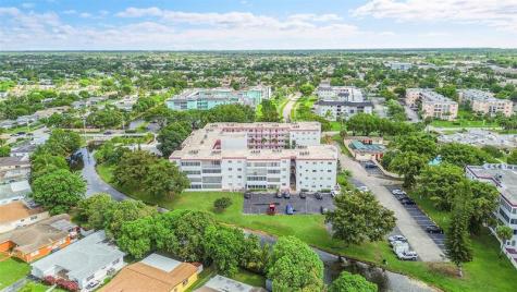 4000 NW 44th Avenue Lauderdale Lakes FL 33319