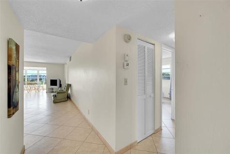 4000 NW 44th Avenue Lauderdale Lakes FL 33319