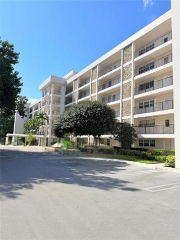2801 N Palm Aire Drive Pompano Beach FL 33069