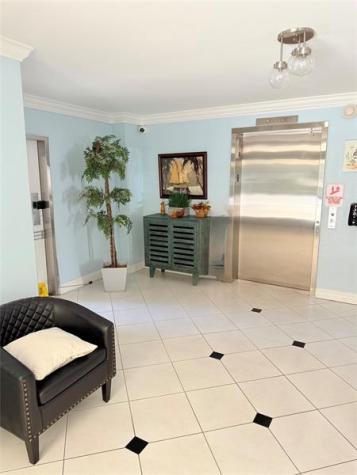 2801 N Palm Aire Drive Pompano Beach FL 33069