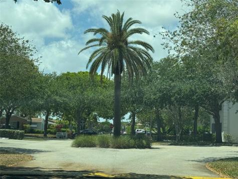 2220 NE 68th Street Fort Lauderdale FL 33308