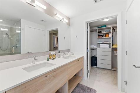 16385 Biscayne Boulevard North Miami Beach FL 33160