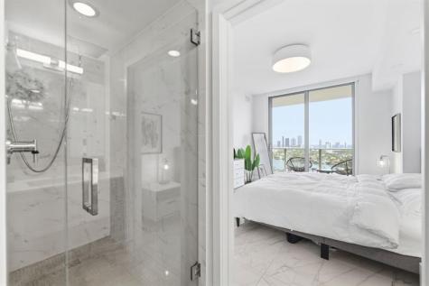 16385 Biscayne Boulevard North Miami Beach FL 33160
