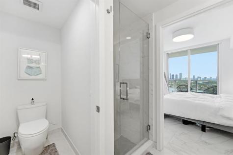 16385 Biscayne Boulevard North Miami Beach FL 33160