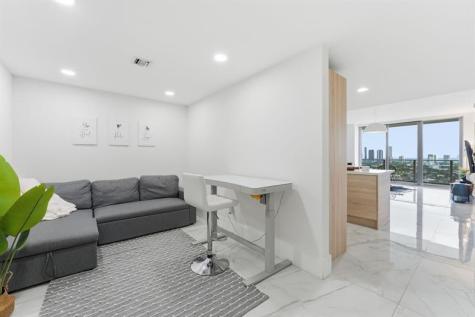 16385 Biscayne Boulevard North Miami Beach FL 33160