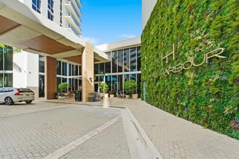 16385 Biscayne Boulevard North Miami Beach FL 33160