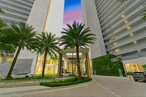 16385 Biscayne Boulevard North Miami Beach FL 33160