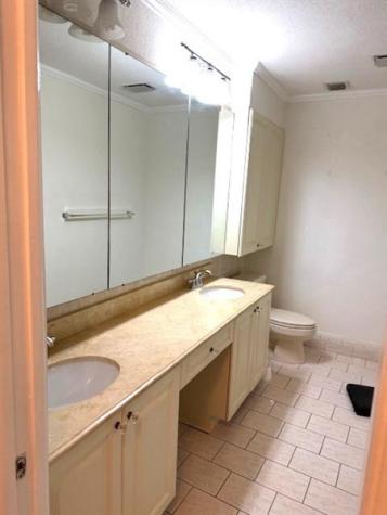 19816 Bobolink Drive Hialeah FL 33015