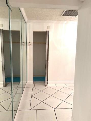19816 Bobolink Drive Hialeah FL 33015