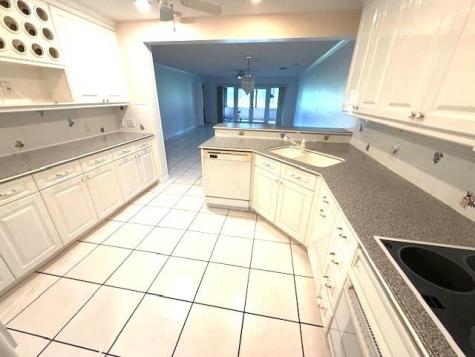 19816 Bobolink Drive Hialeah FL 33015