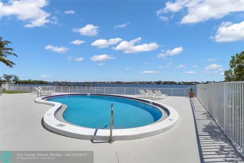 301 Croton Avenue Lantana FL 33462