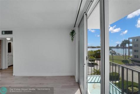 301 Croton Avenue Lantana FL 33462