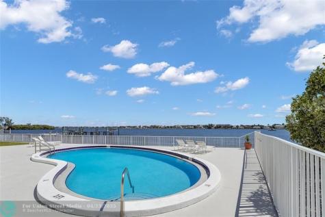 301 Croton Avenue Lantana FL 33462