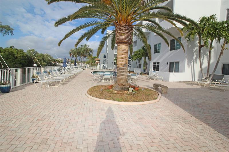 2860 NE 14th Street Pompano Beach FL 33062