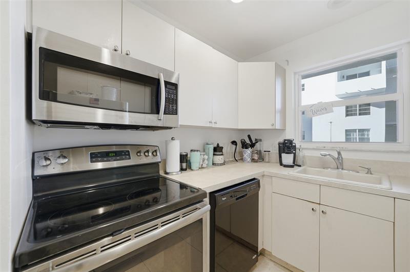 2860 NE 14th Street Pompano Beach FL 33062