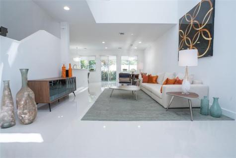 713 SE 1st Court Pompano Beach FL 33060